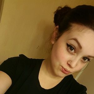 Meet your Posher, Talia