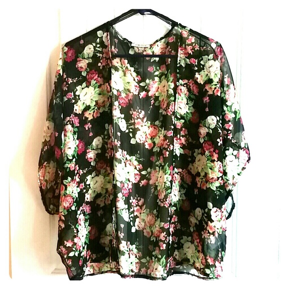 New* Sheer floral kimono top