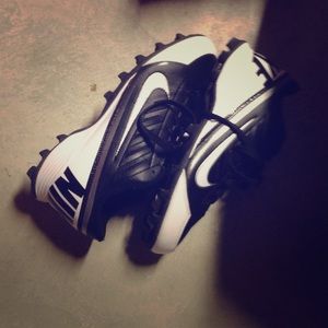 I am selling Nike land shark 2 low cleats