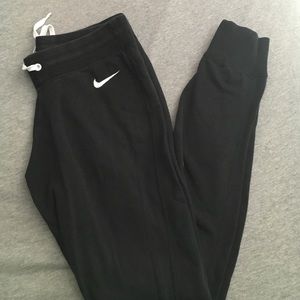 Nike joggers