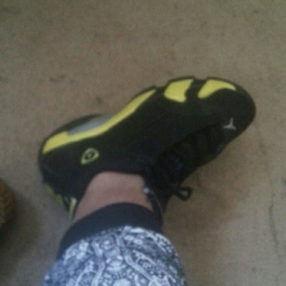 Jordan thunder 14's