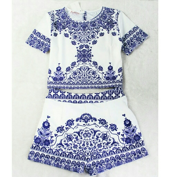 NEW Crop Top and Short Set - Picture 3 of 4