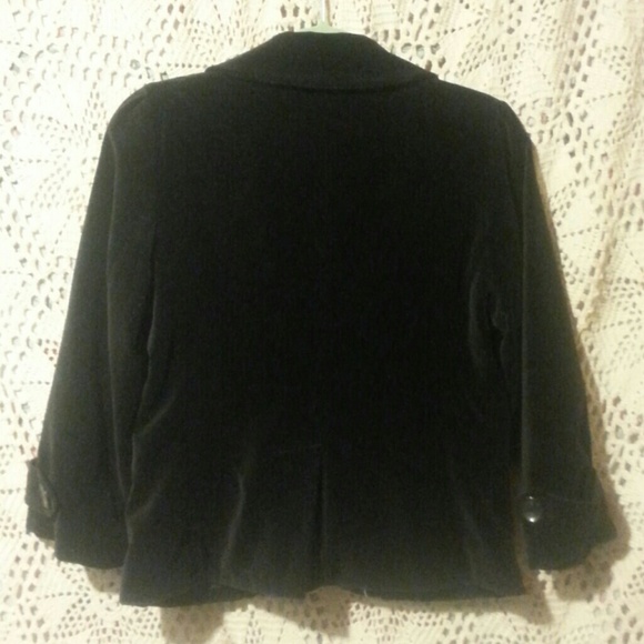 AE Blazer - Picture 2 of 4