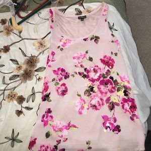 Stunning brand new floral express top