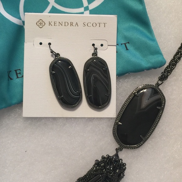 Kendra Scott Jewelry - NWT Kendra Scott Rayne/Dani Earrings Set Banded