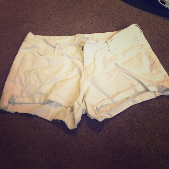 White Jean Shorts / 12