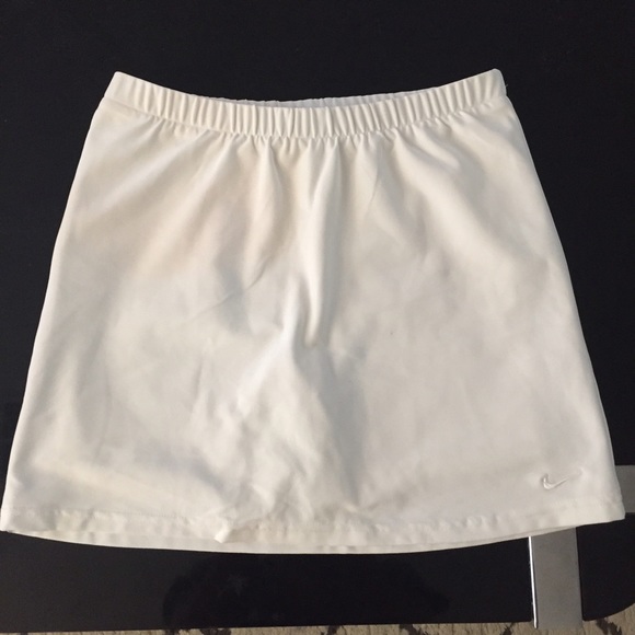 Nike Off White Dri-fit Tennis Workout Skorts