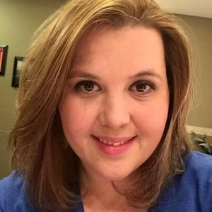 Meet your Posher, Elise