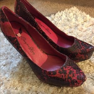 Faux python skin platforms . Barely worn