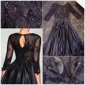 🎉HP!🎉Black Sequin-Lace Satin Matte Evening Dress