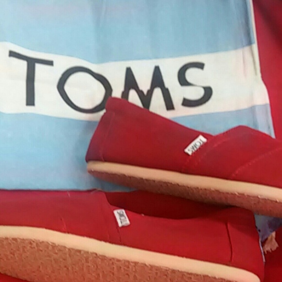 TOMS  ......clasic