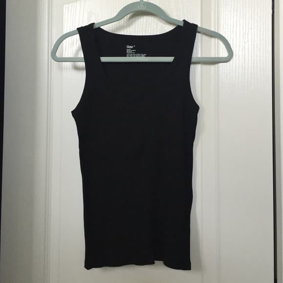 NWOT Gap favorite ribbed tank top in Black