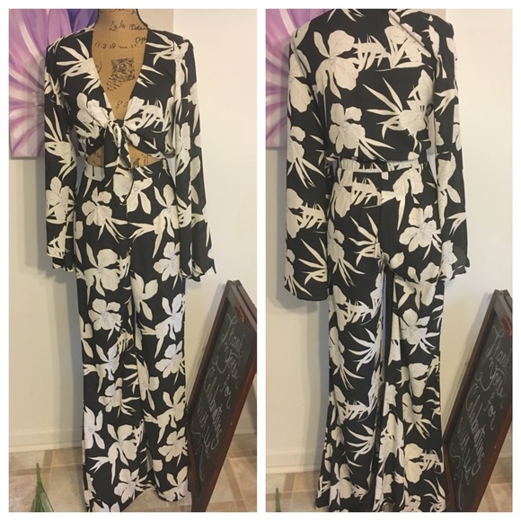 โจLast chanceโจ Show Me your Mumu Jaelynn Jumpsuit - Picture 2 of 3