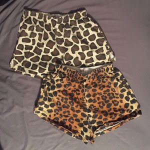 2 pairs Soffe shorts
