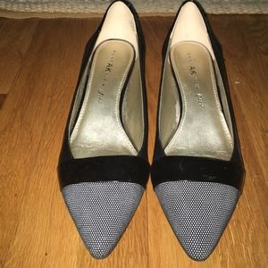 Anne Klein black patent leather heel (1 inch)