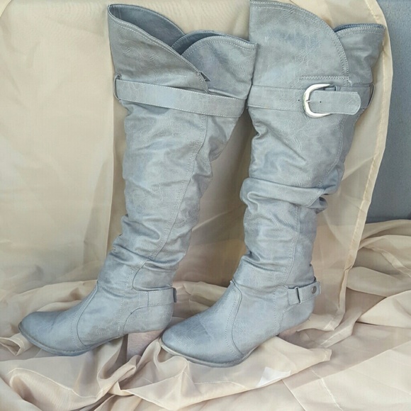 Stylish High Knee Boots - Picture 2 of 2