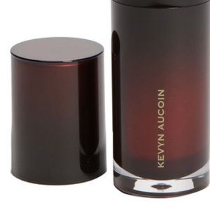Kevyn Aucoin Liquid Airbrush Foundation