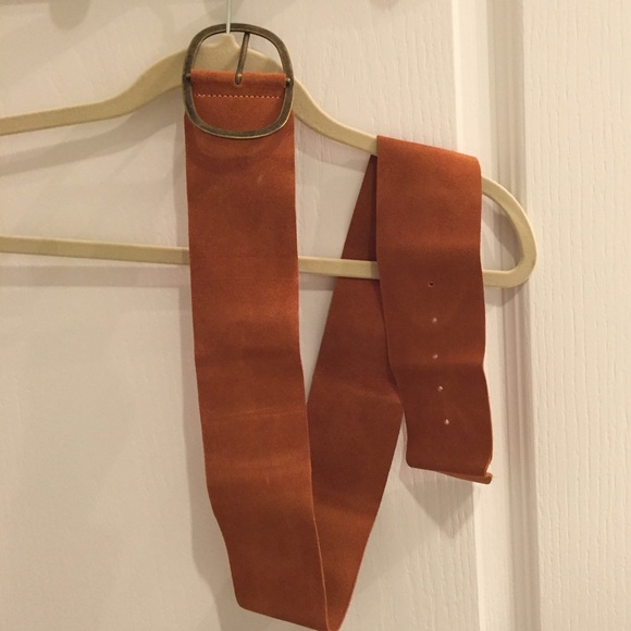NWOT Bloomingdales Brown Suede Belt