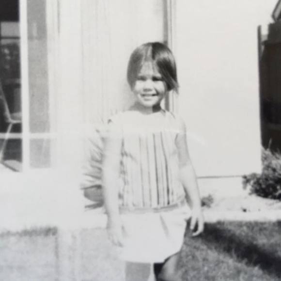 Meet your Posher, Christine - Picture 1 of 1