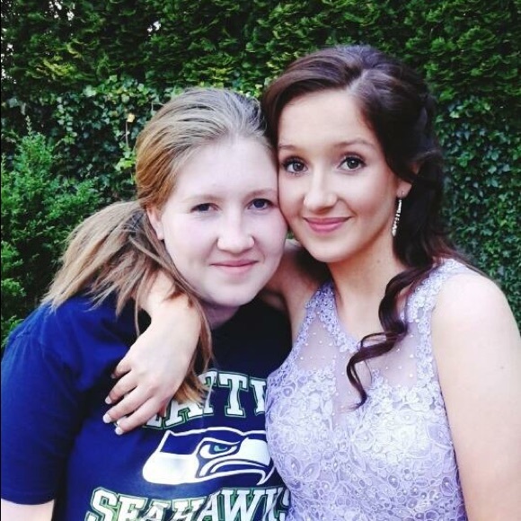 Meet your Posher, Haley - Picture 2 of 4