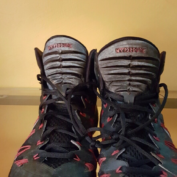 2013 CUSTOM HYPERDUNKS - Picture 2 of 4