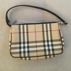 Authentic Nova Check Pochette Shoulder Bag