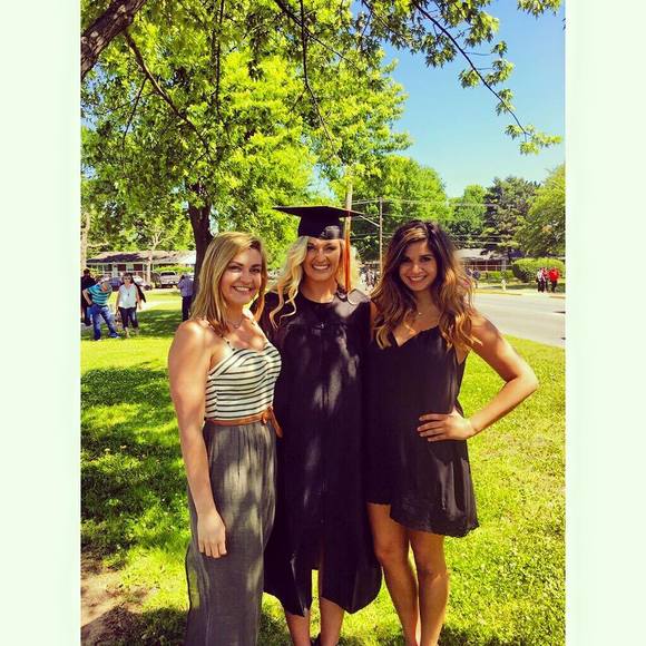 Meet your Posher, Maya