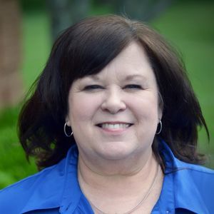 Meet your Posher, Donna robin