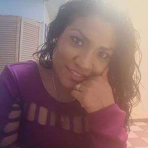 Meet your Posher, Liz