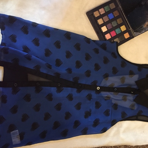 Black and blue blouse - Picture 5 of 6