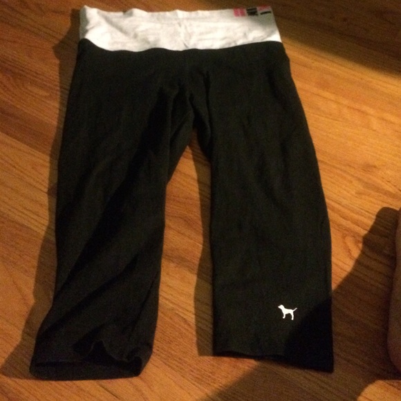 Capri yoga pants