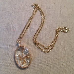 Necklace w/ Pendent