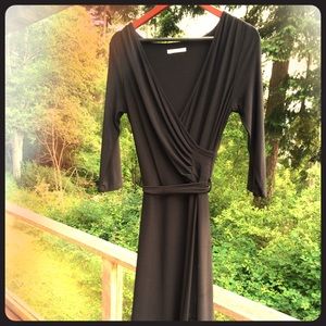 41 Hawthorn 3/4 Sleeve Faux Wrap Dress
