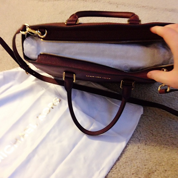 NWT Michael Kors large Selma Satchel Claret - Picture 3 of 4
