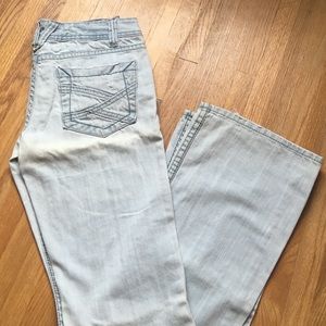 Aeropostale Hailey Skinny Flare jeans