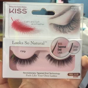 False lashes - KISS flirty