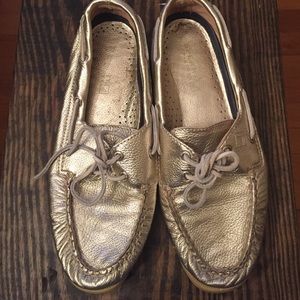 SALE: Gold Sperry Top Siders 🌟🌟🌟