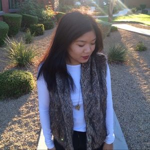 Abercrombie & Fitch Vegan fur vest