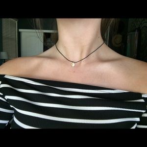 Urban Outfitters choker