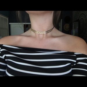 Urban Outfitters choker