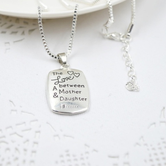 βοΈPRICE CUTβοΈ π Mother & Daughter Love Necklace - Picture 2 of 3