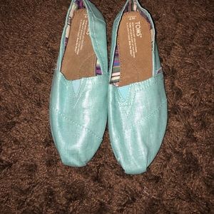 Teal Toms