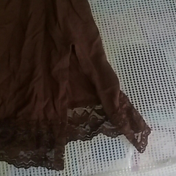 Eyeshadow top - Picture 2 of 3