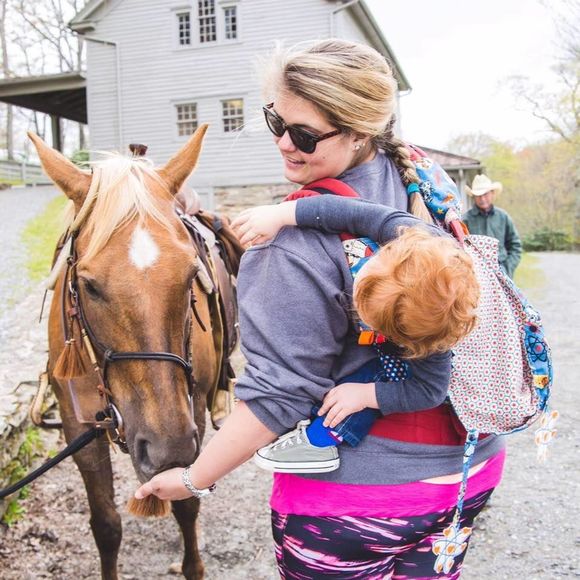 Meet your Posher, Whitney - Picture 1 of 1