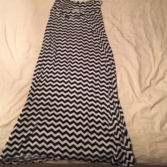 Black and White Chevron Maxi Skirt