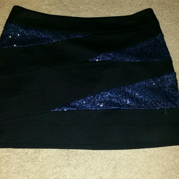 Black mini skirt with blue sequins. - Picture 1 of 1