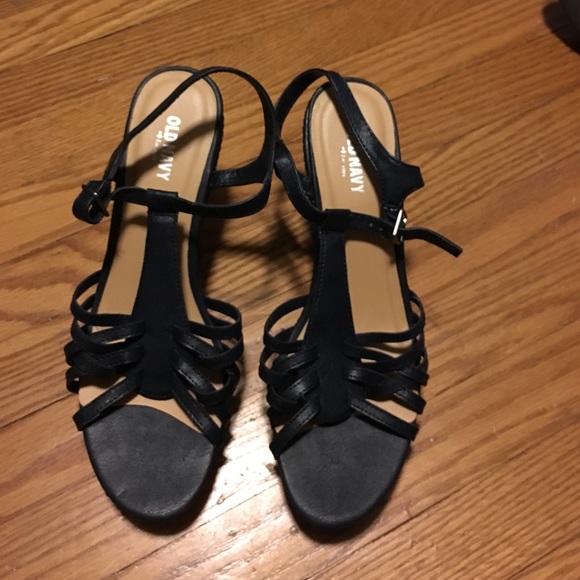 Navy wedges