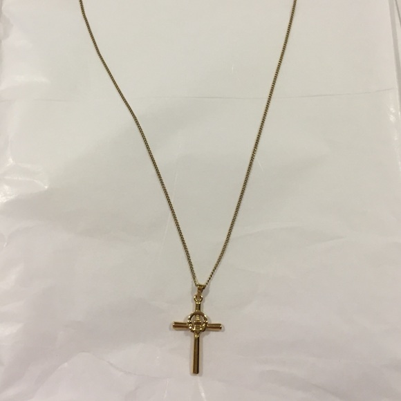 Soldor claddaugh cross (gold colored-not real)