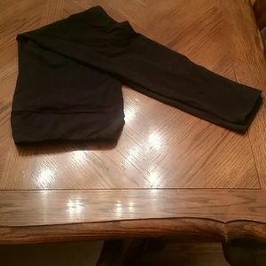 Lularoe solid black leggings TC