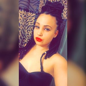 Meet your Posher, Brittany